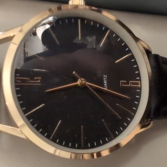 Quartz Accuracy TCK Watch - Picture 2 of 4